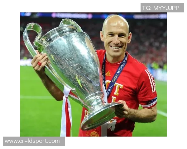 拜仁传奇杯季军争夺战罗本四球助力球队9比4大胜尤文图斯