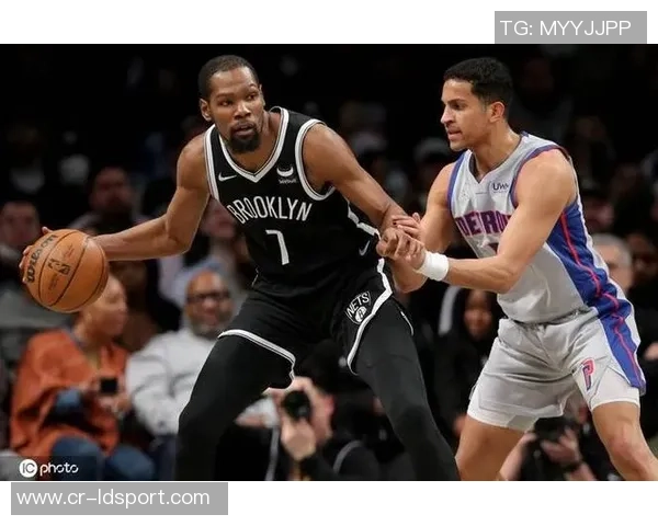 康宁汉姆赞斯图尔特防守能力超群上篮扣篮无一能逃脱他封盖