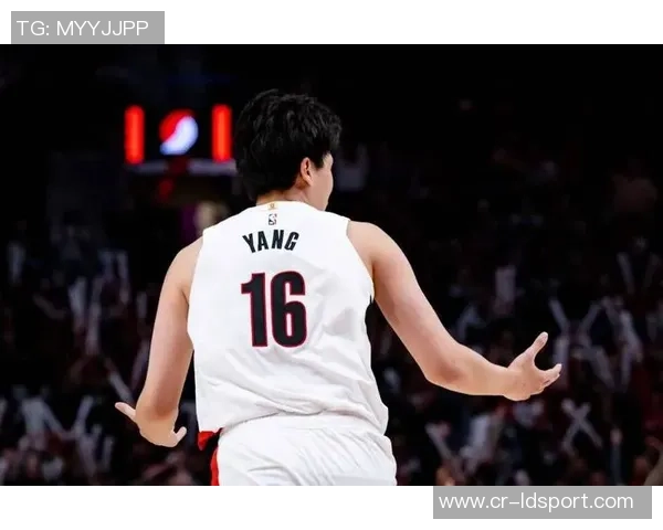 杨瀚森:全力以赴珍惜每一秒上场时间场上场下都要做好自己该做的事情 杨瀚森:全力以赴珍惜每一秒上场时间场上场下都要做好自己该做的事情