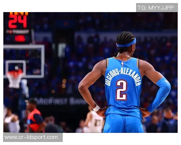 埃奇库姆与马克西联手74分创揭幕战新纪录仅次于哈登伍德组合